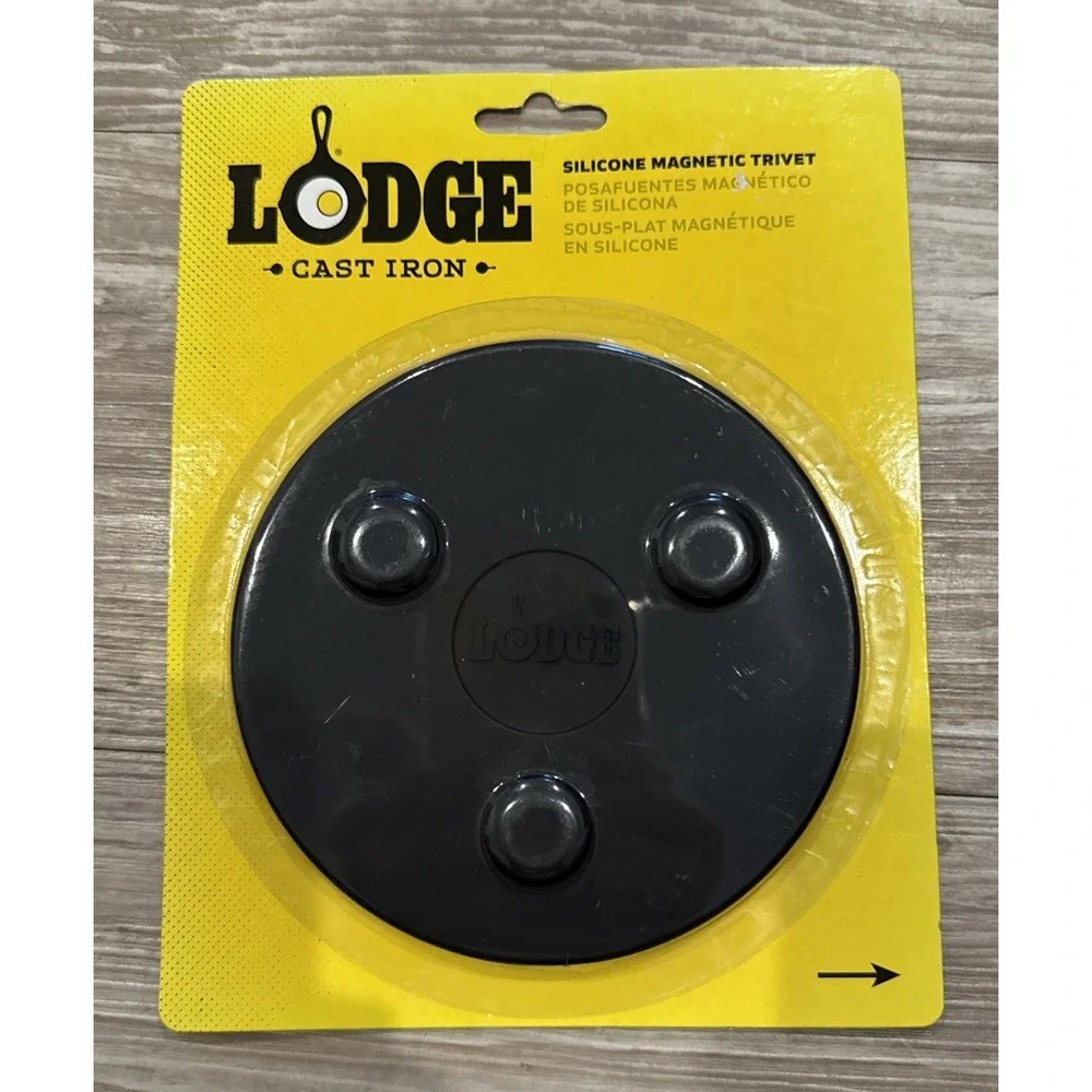 Lodge Cast Iron Silicone Magnetic Trivet Black Round 5.75